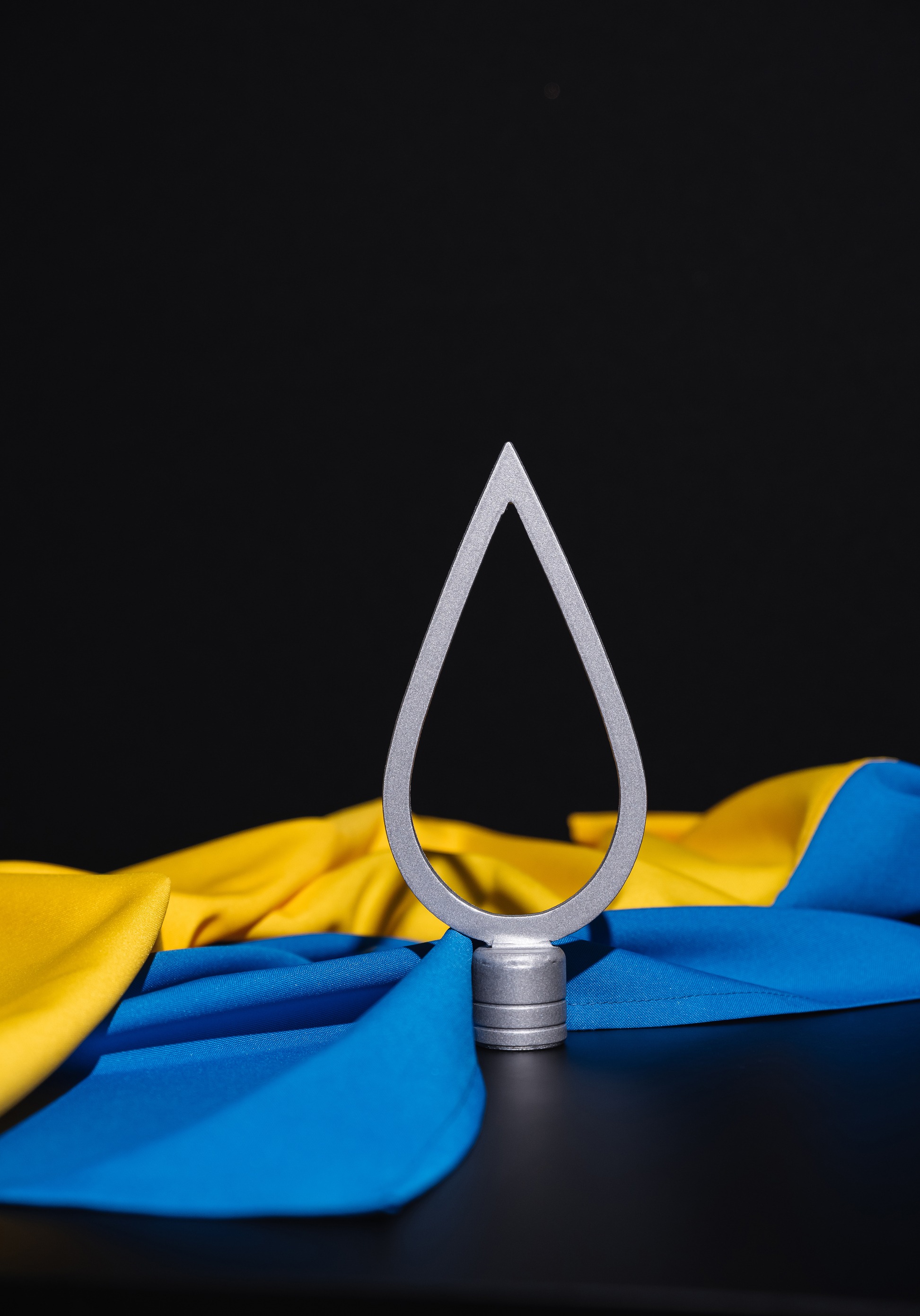 Дворіжкова підставка для кабінетного прапора Дворіжкова підставка для кабінетного прапора