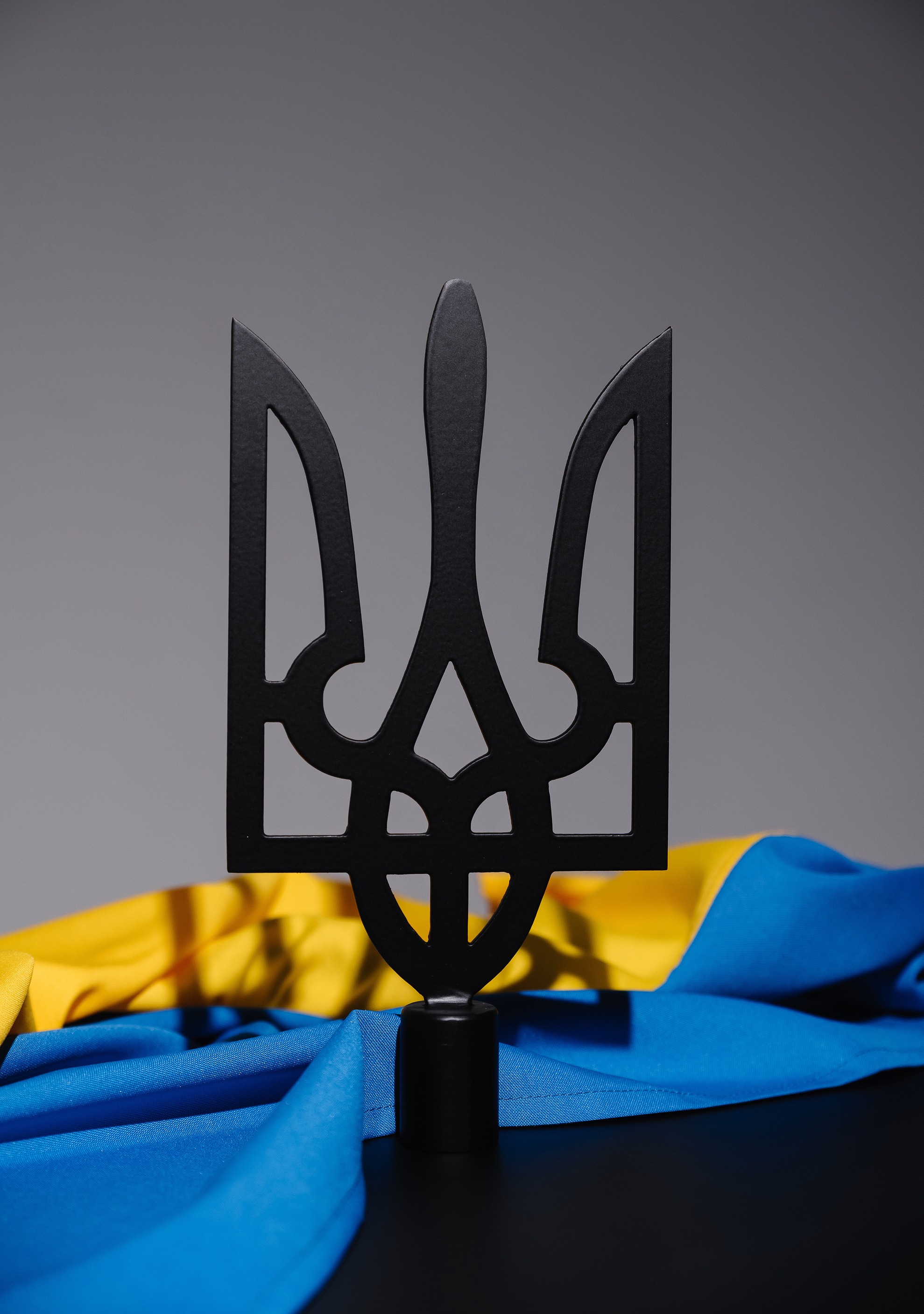 Дворіжкова підставка для кабінетного прапора Дворіжкова підставка для кабінетного прапора